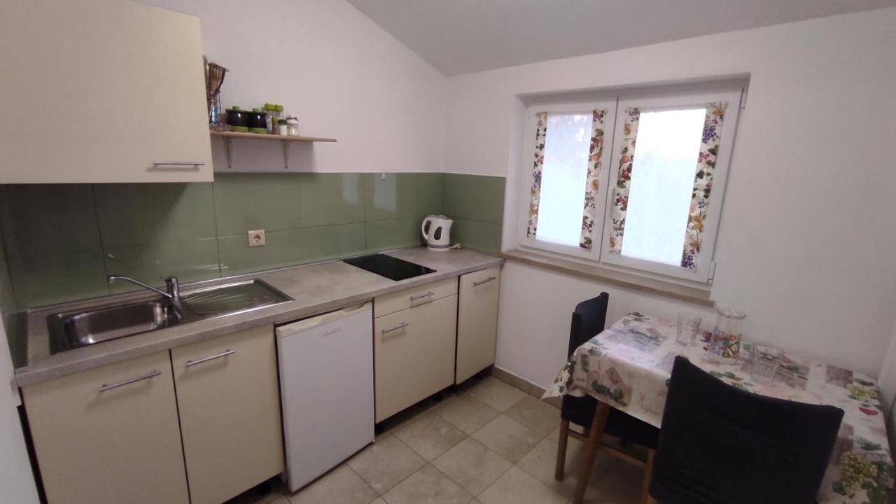 Ferienwohnung App Karmen With Free Parkig Poreč Exterior foto
